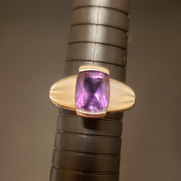 Sterling Silver Radiant Cut Amethyst & Mother of Pearl Cocktail Ring - Size 9 - Picture 12 of 12